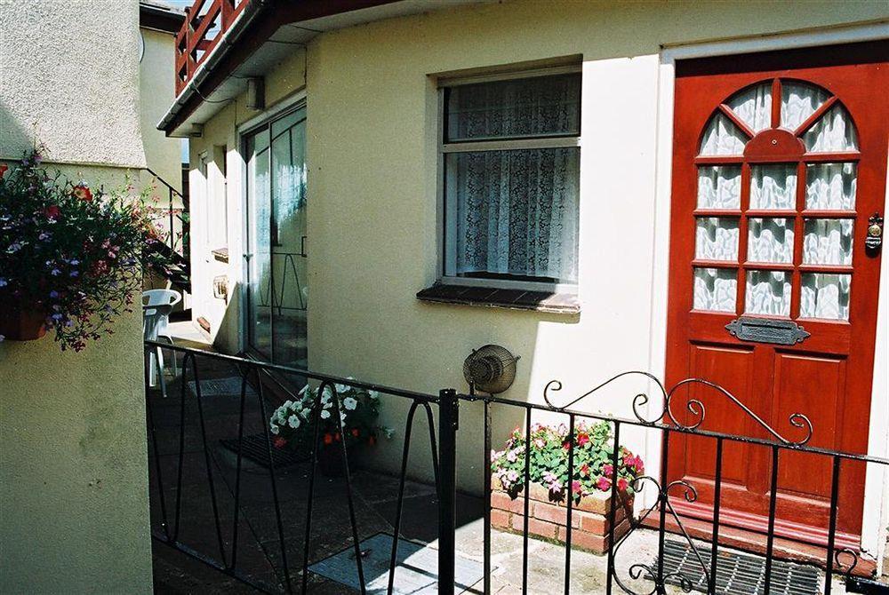 Crossways & Sea View Holiday Apartments Torquay Exterior foto